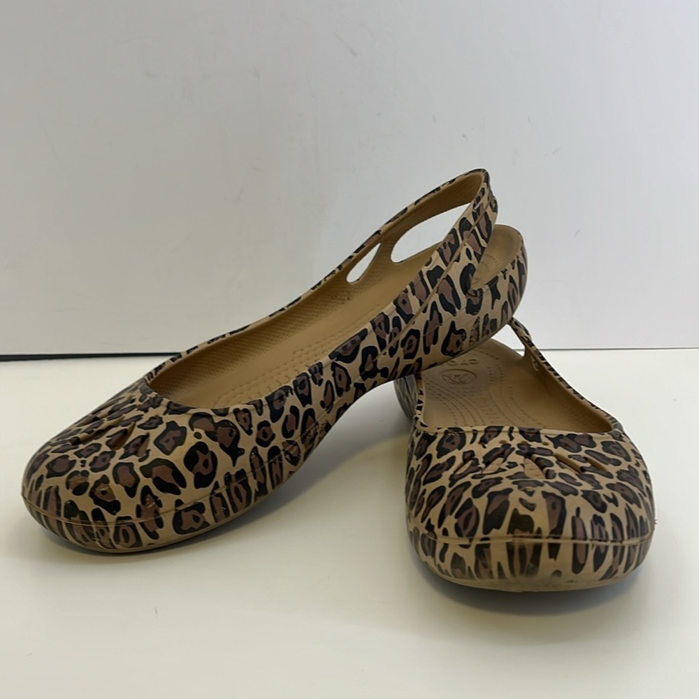 CROCS Kadee Cheetah Slingback
Rubber Slip-On Vented Flats Shoes Women’s Size 9